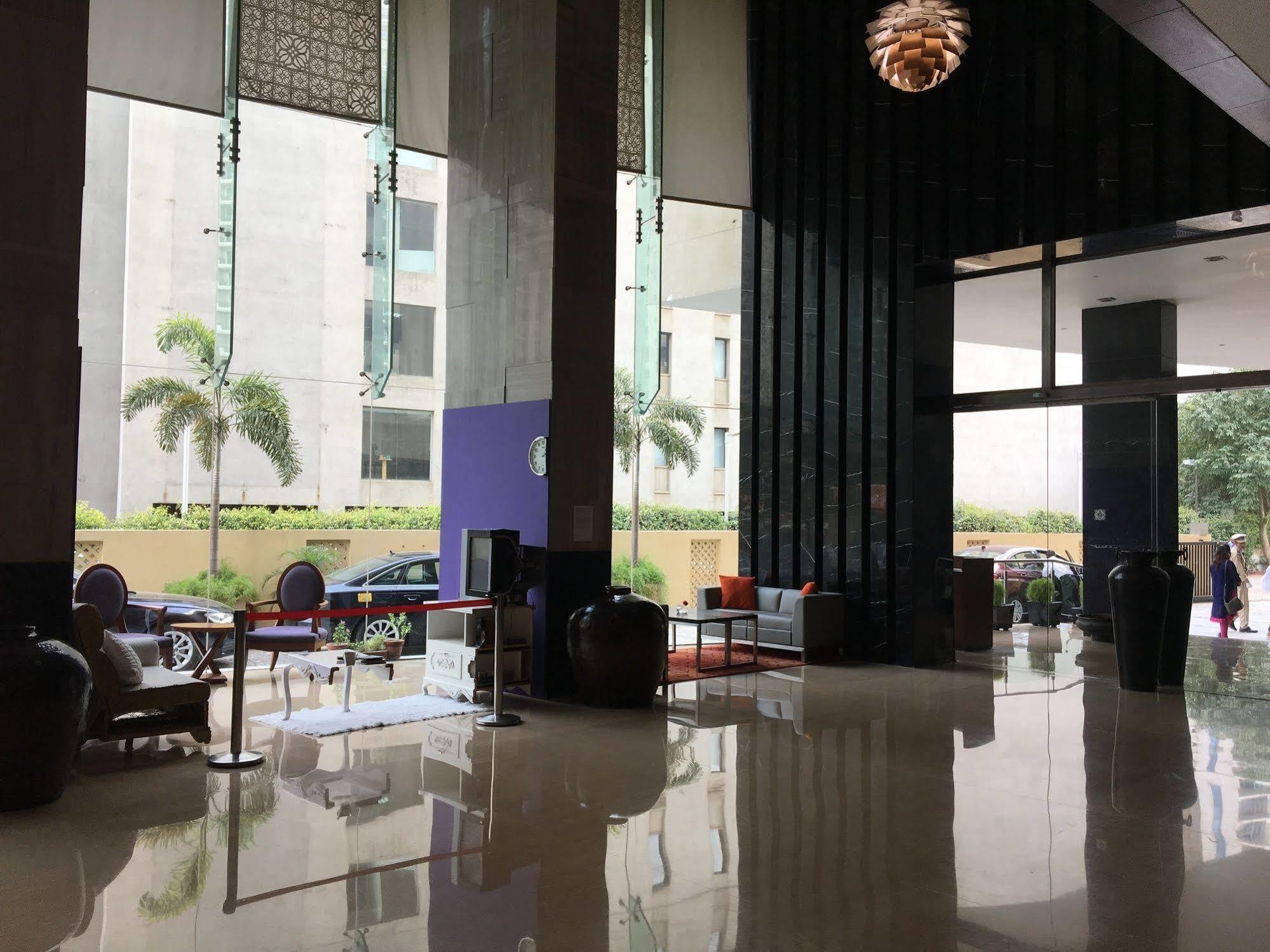 The Anya Hotel-Golf Course Road Gurgaon Exterior foto